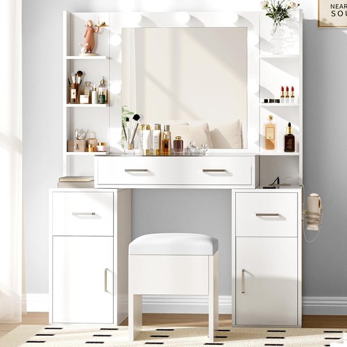 Bedroom makeup vanity table - makeup,